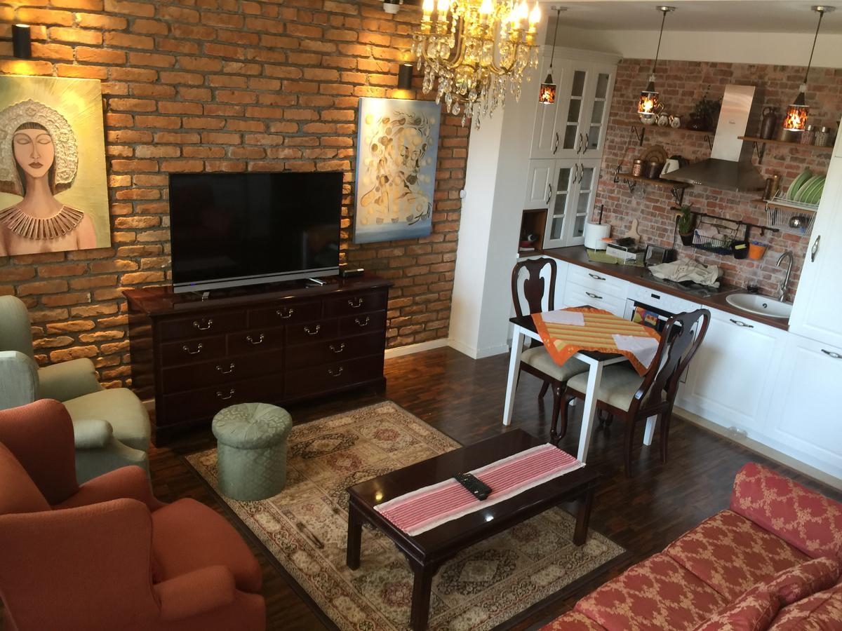 Apartment Nesti In Pristina Kosovo Bagian luar foto