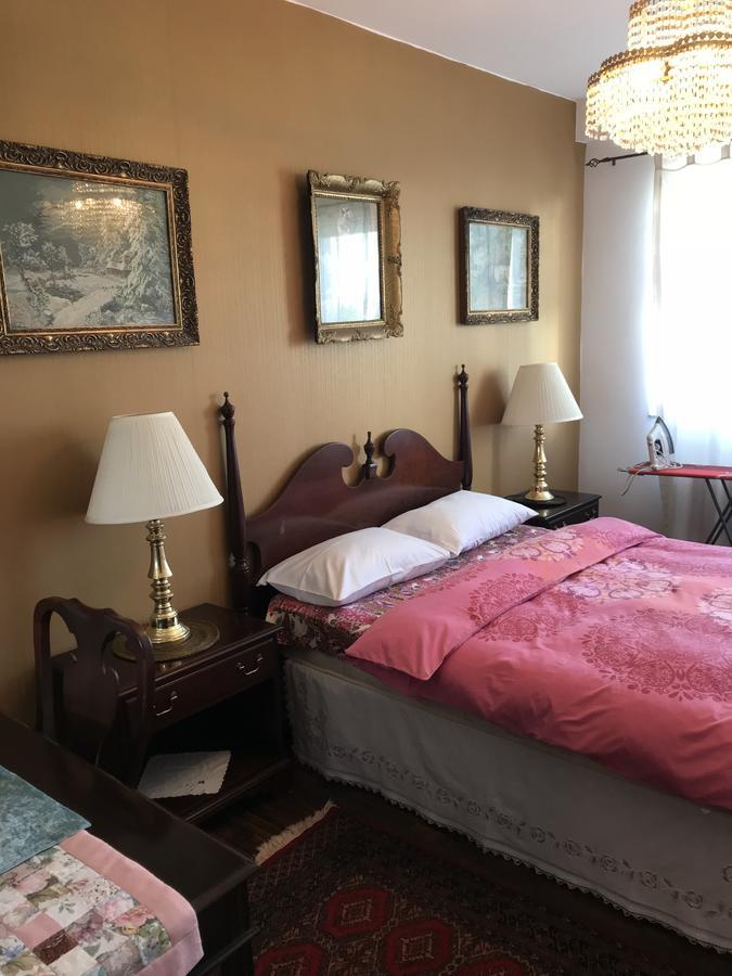Apartment Nesti In Pristina Kosovo Bagian luar foto