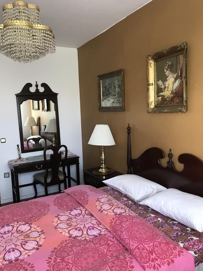 Apartment Nesti In Pristina Kosovo Bagian luar foto