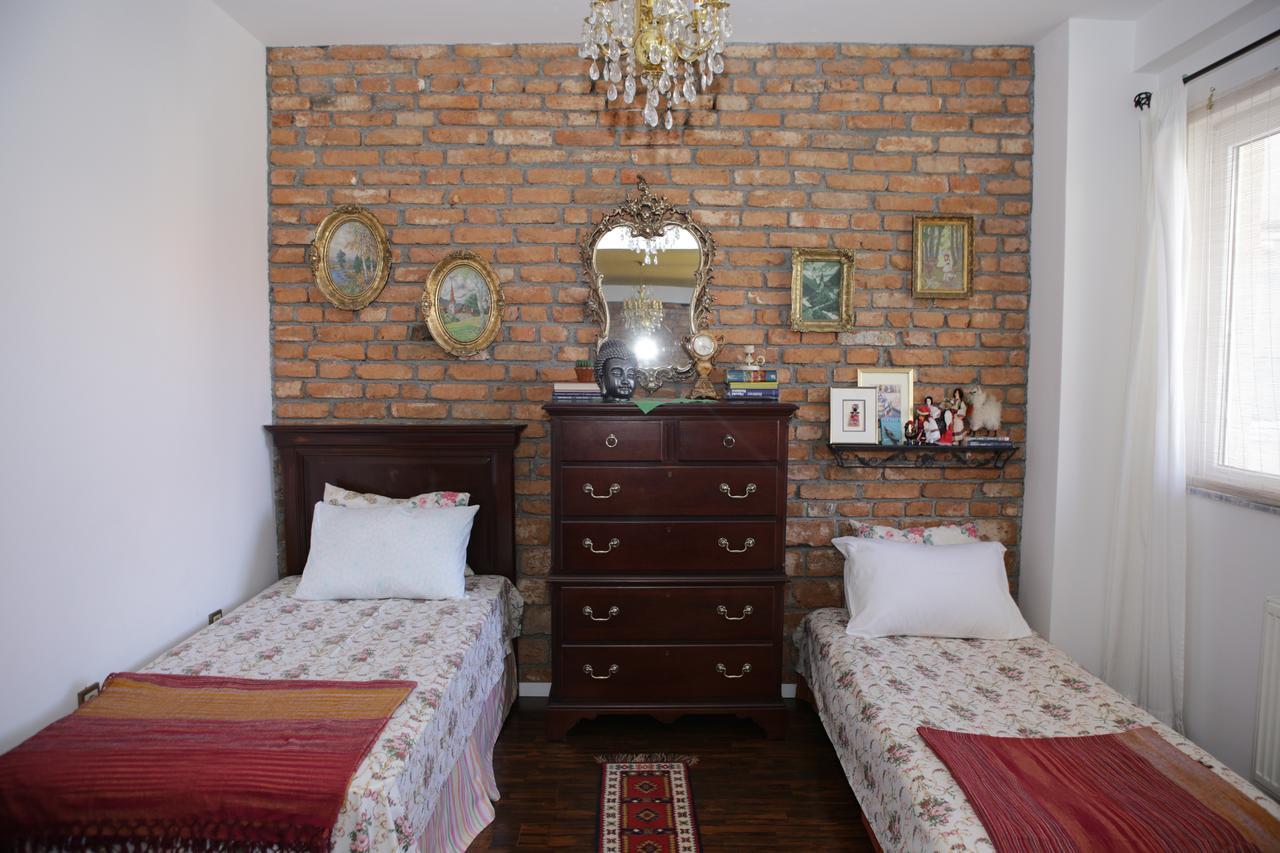 Apartment Nesti In Pristina Kosovo Bagian luar foto